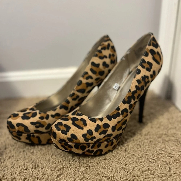 Mossimo Viviana Platform Heel Leopard Print - Picture 2 of 4